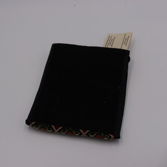 Maya Traditions Travel Wallet Aztec Print Hook Loop Closure Lots of Pockets - Picture 2 of 8